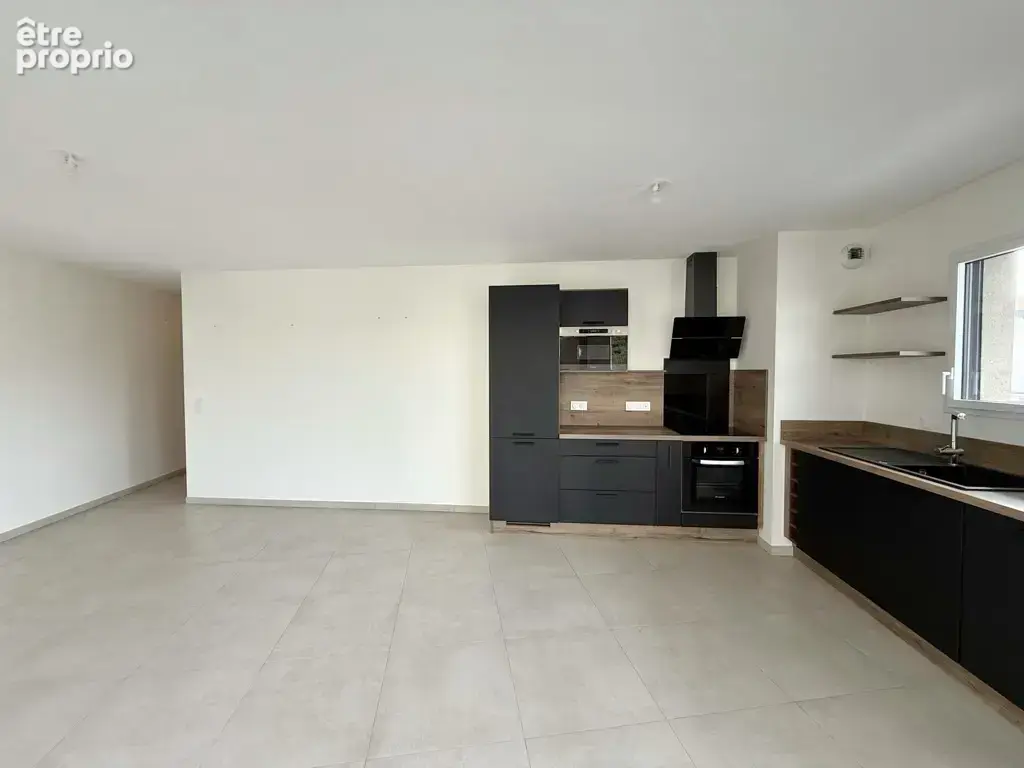 Appartement T3 récent avec deux balcons, garage et ascenseur - photo 11