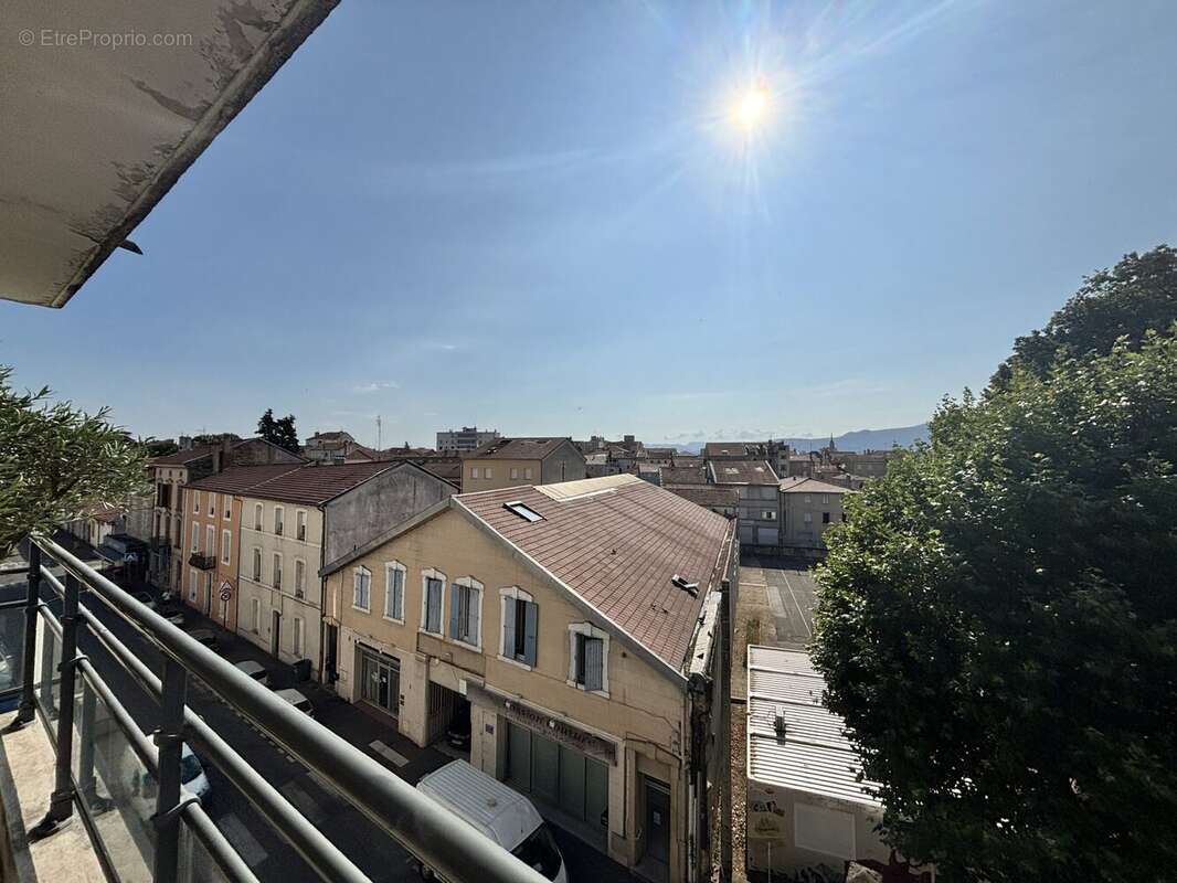 Appartement 82 m² à Romans-Sur-Isere  - photo 5