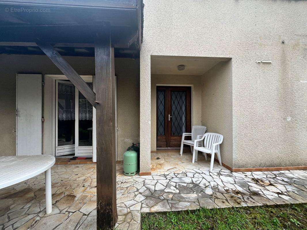 maison mitoyenne 3 chambres, jardin de 310 m2 - photo 3