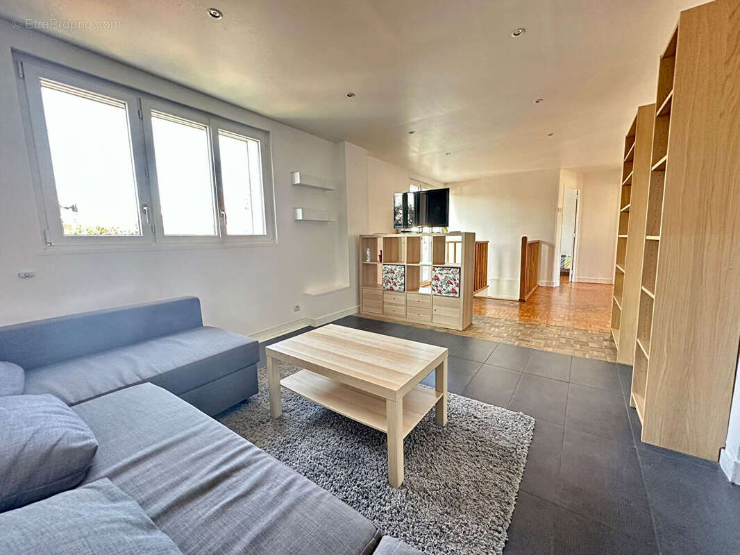 Appartement à LE KREMLIN-BICETRE