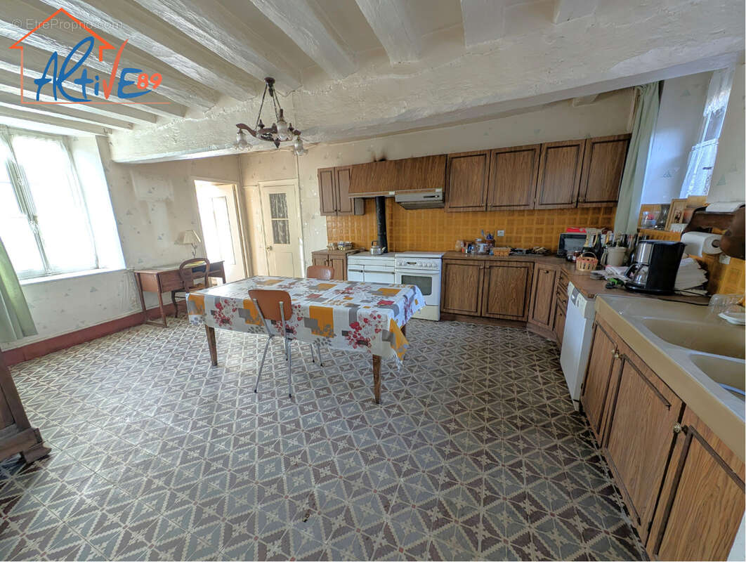 Maison à ESCAMPS