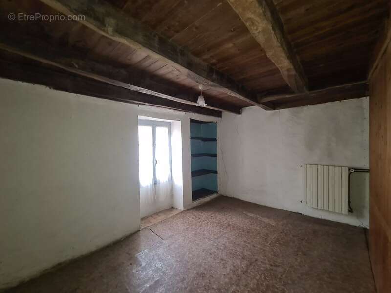 Maison à BLANZAC