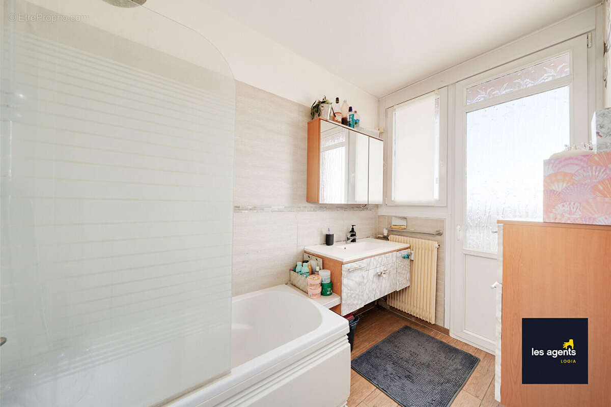 Appartement à ECROUVES