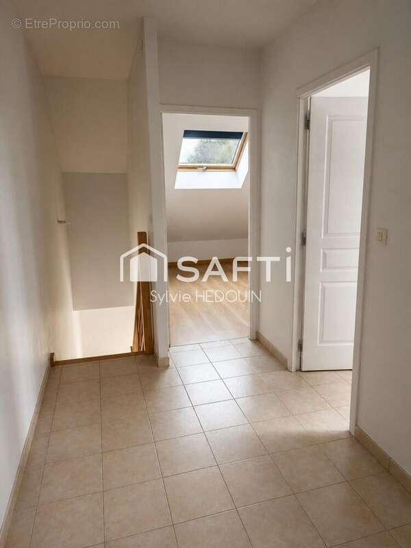Maison 81 m² à Saint-Calais-Du-Desert  - photo 4