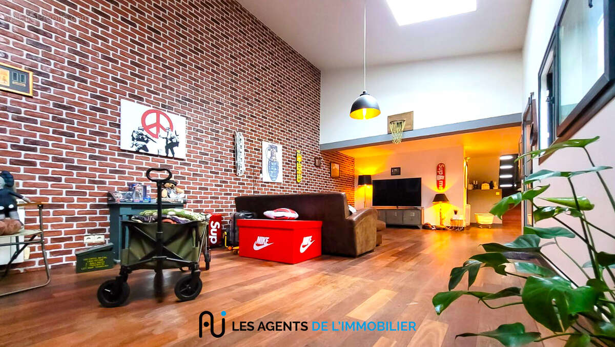Appartement à NANTERRE
