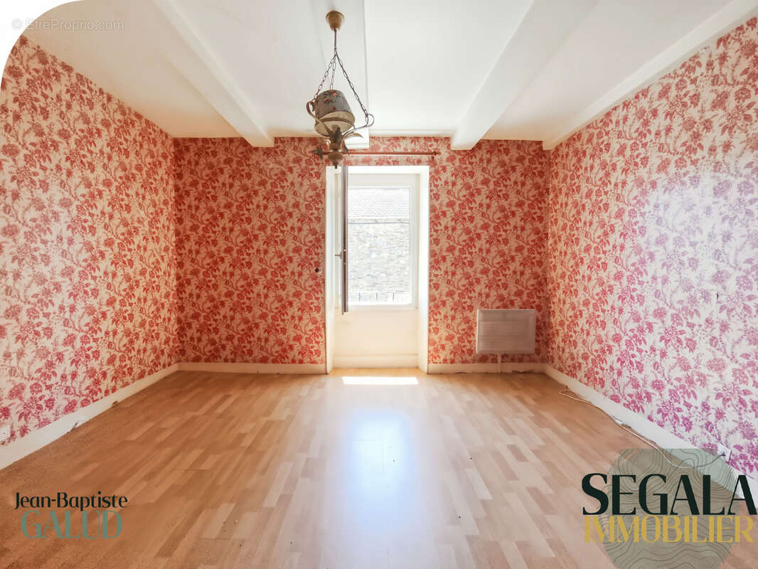 Maison de village de 82 m2 avec deux chambres, jardin et vue dégagée - photo 5