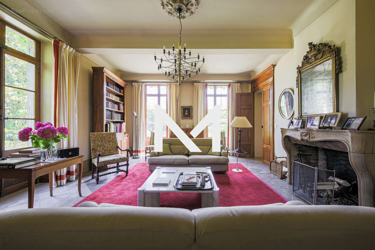 Maison à NOYAREY