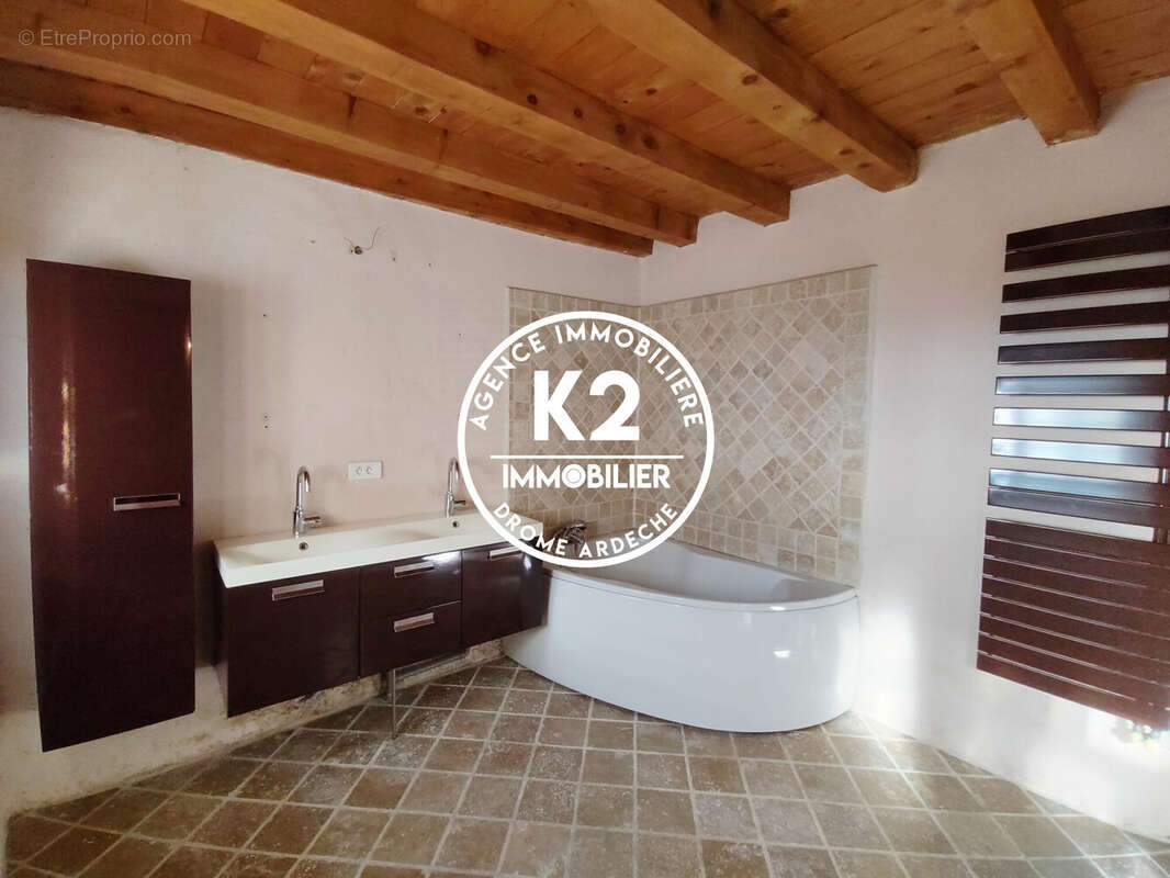 Maison à FREYSSENET