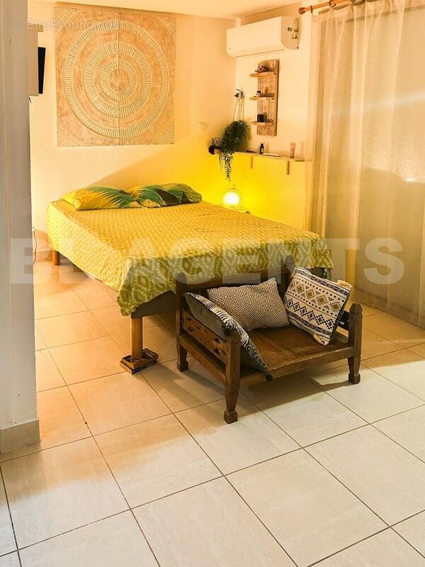 2 (1) - Appartement à SAINTE-ANNE