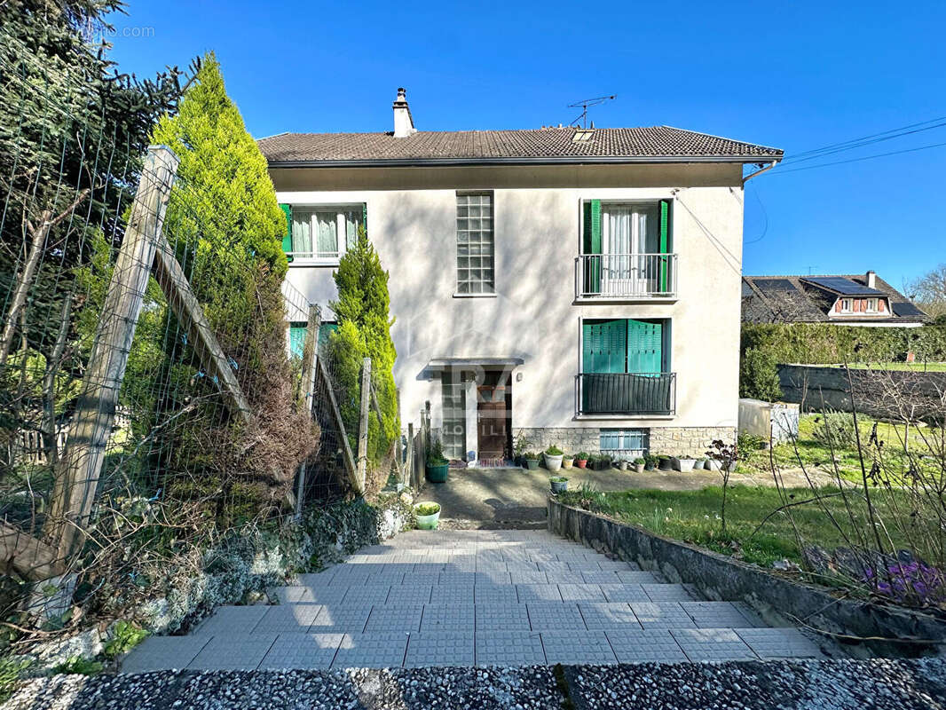 Appartement 93m² à saint-pierre-lès-nemours - photo 2