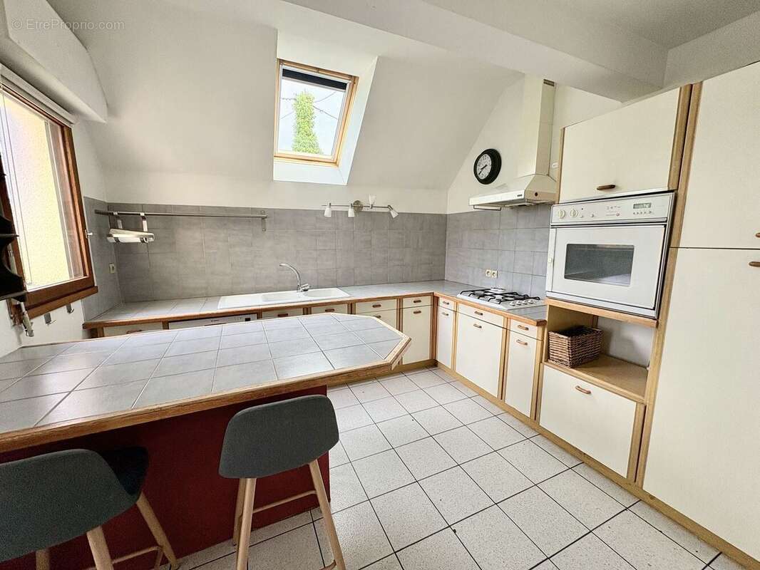Maison 125 m² à Sainte-Suzanne-Sur-Vire  - photo 6