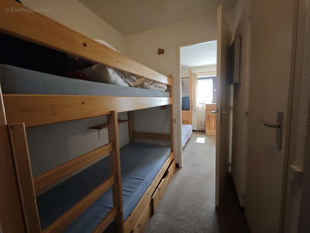 Appartement à MORILLON