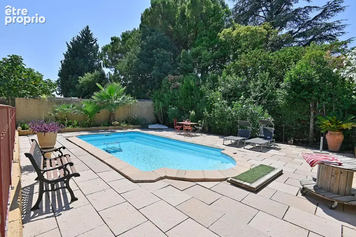 Maison 5 pièces 162 m² à vendre à Avignon (84140) - photo 3