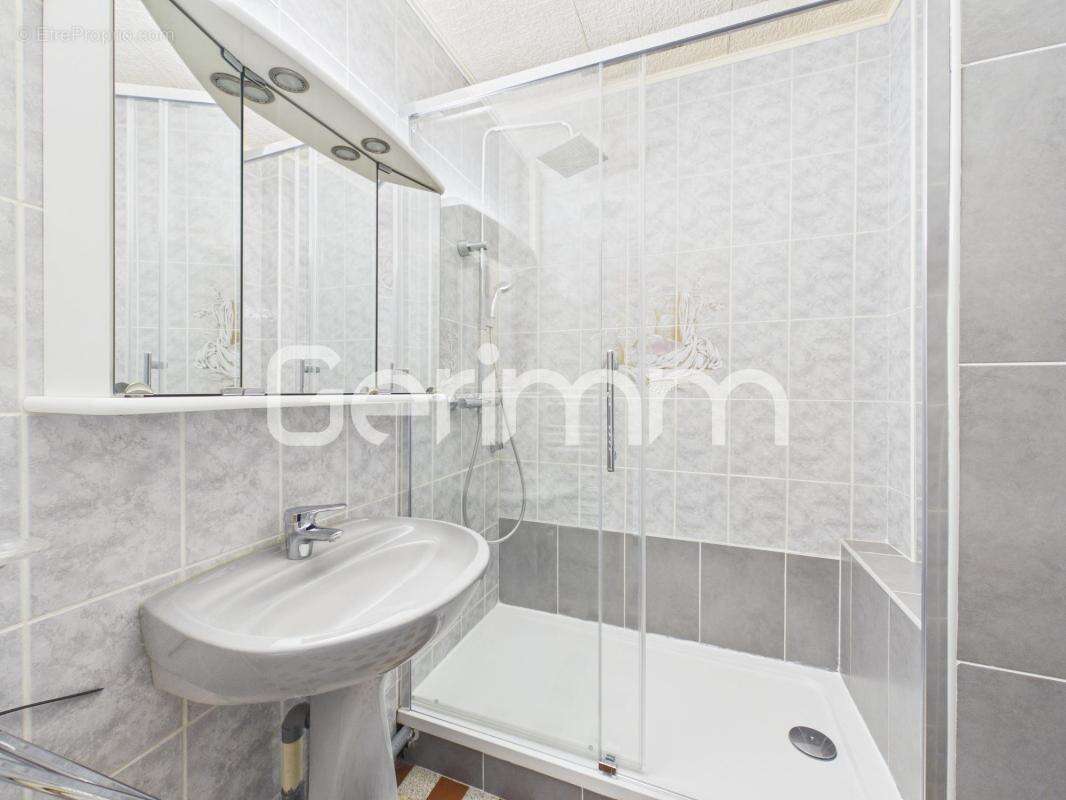 Appartement à SASSENAGE