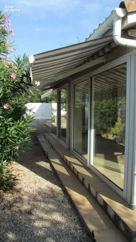 Quint-Fonsegrives: Villa plain-pied T4/5 salon/séjour, 117m² hab, véranda    et garage, sur terrain  arboré - photo 4