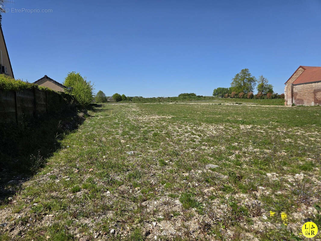 Terrain à ROCLINCOURT