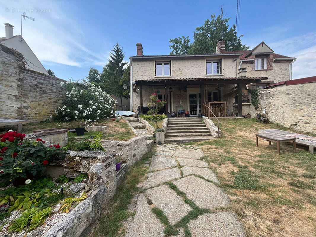 Maison à BORNEL