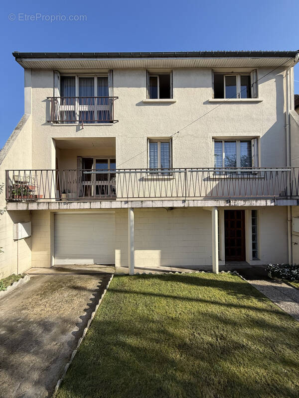 Maison à LE BLANC-MESNIL