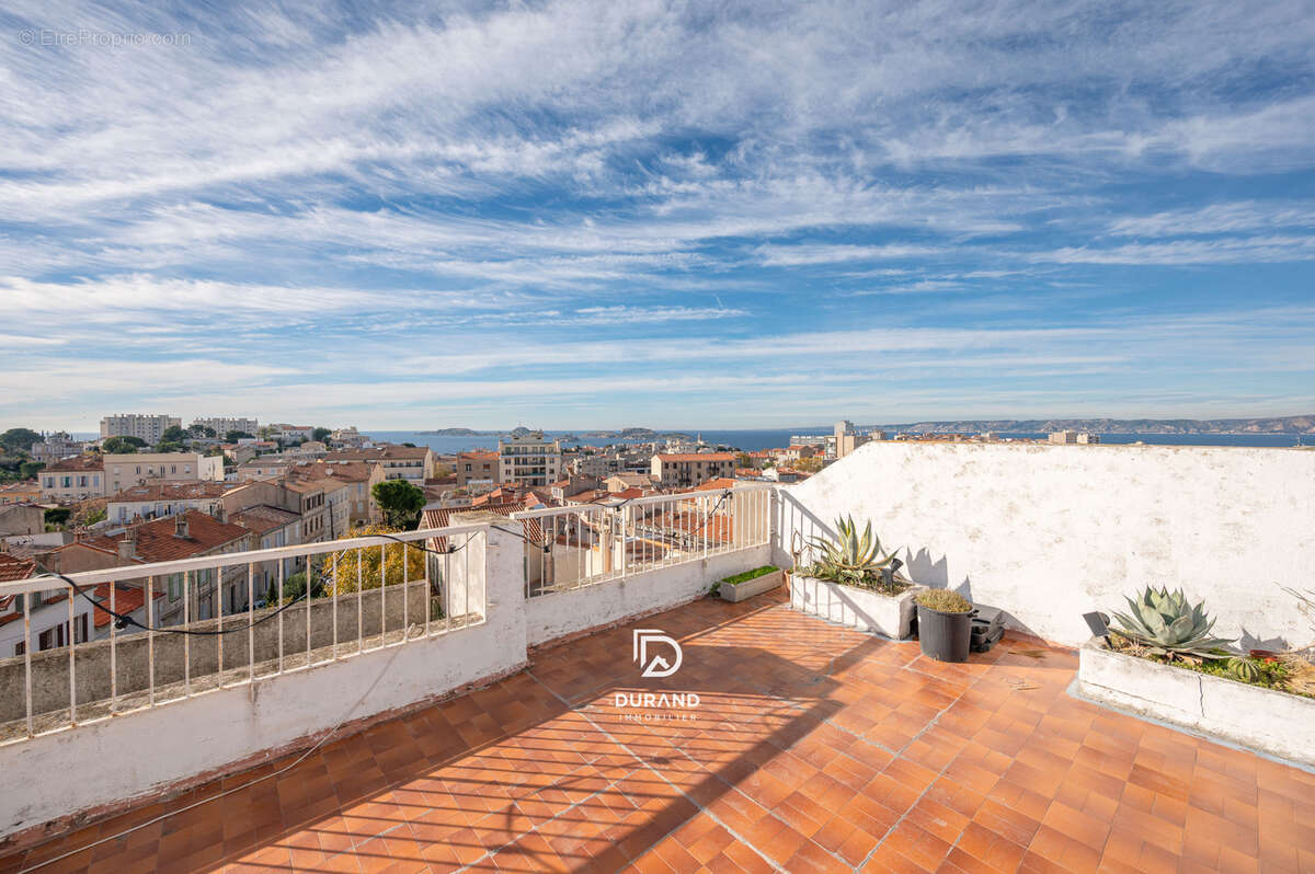 Appartement à MARSEILLE-7E