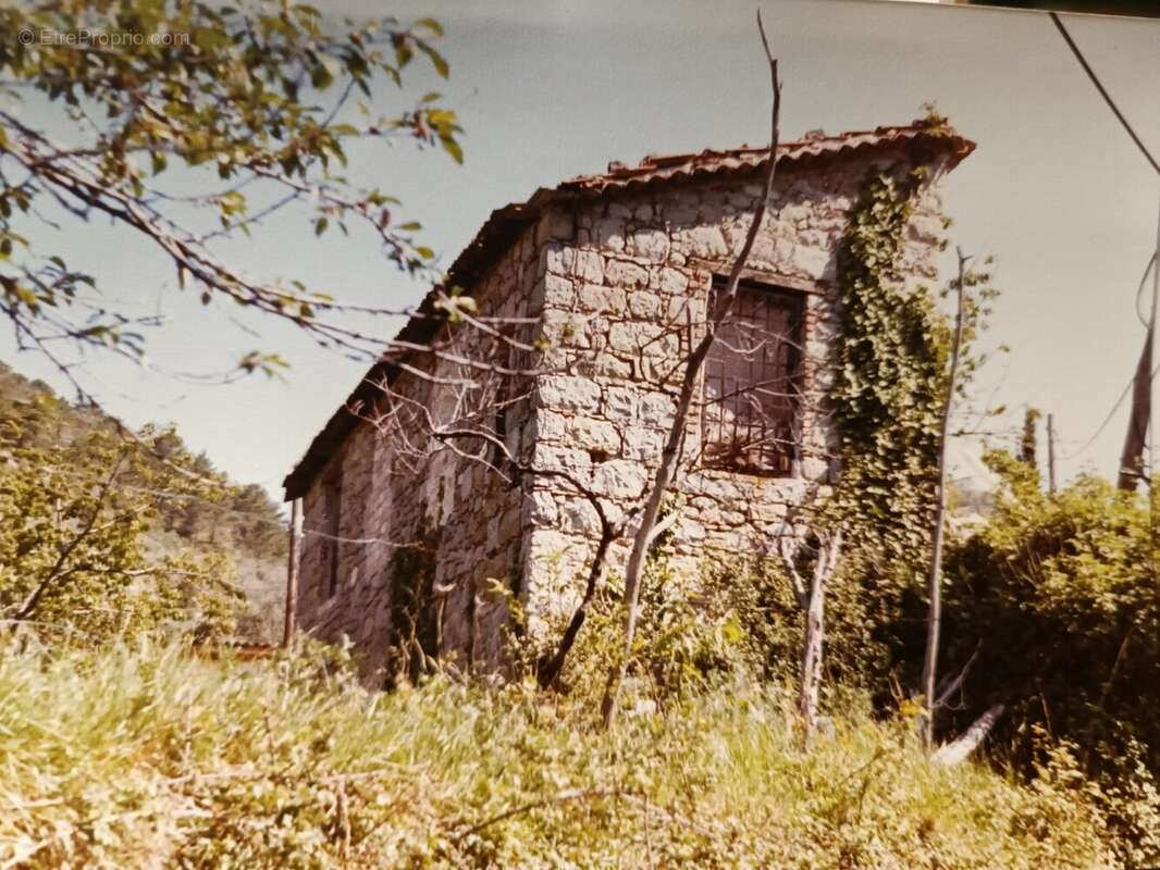Terrain à LUCERAM