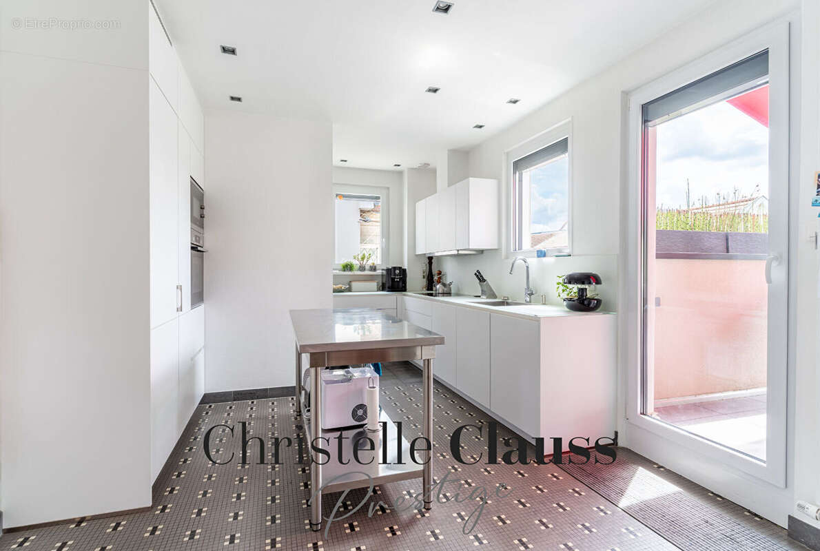 Maison de Maître 185 m² - photo 7