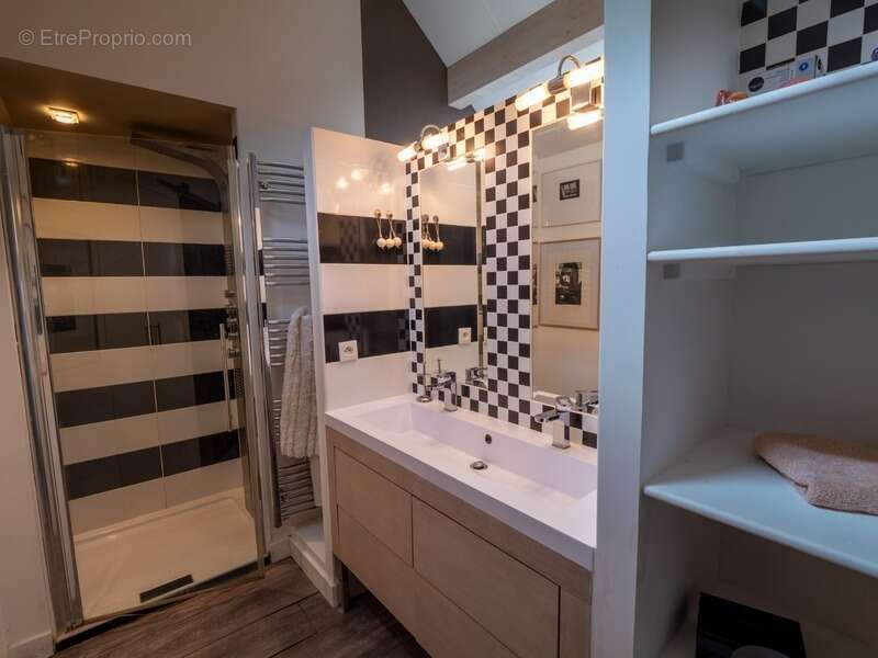 Maison 246 m² - piece de vie spacieuse 70m² - quatre suite parentales - photo 11