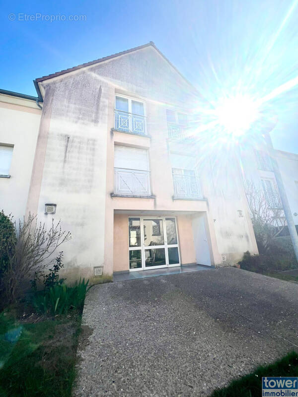 Appartement à SAULX-LES-CHARTREUX