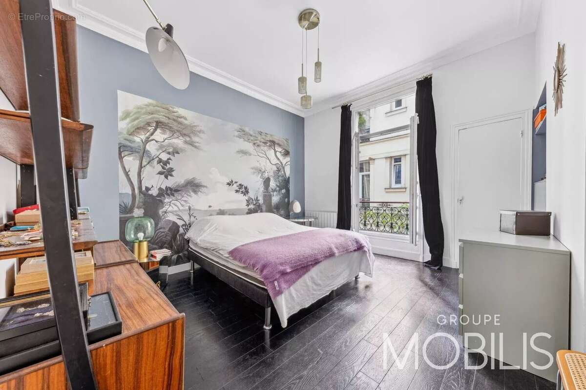 Appartement à PARIS-1E
