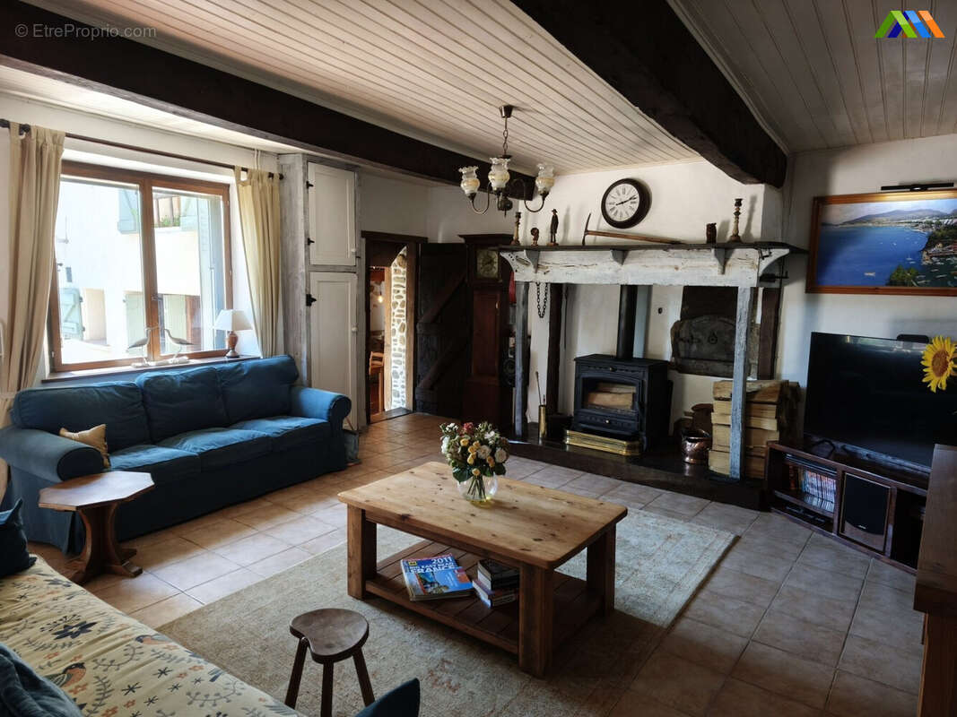 Maison 215 m² à Bazordan  - photo 6