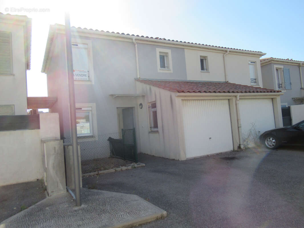 Maison à CHATEAUNEUF-LES-MARTIGUES