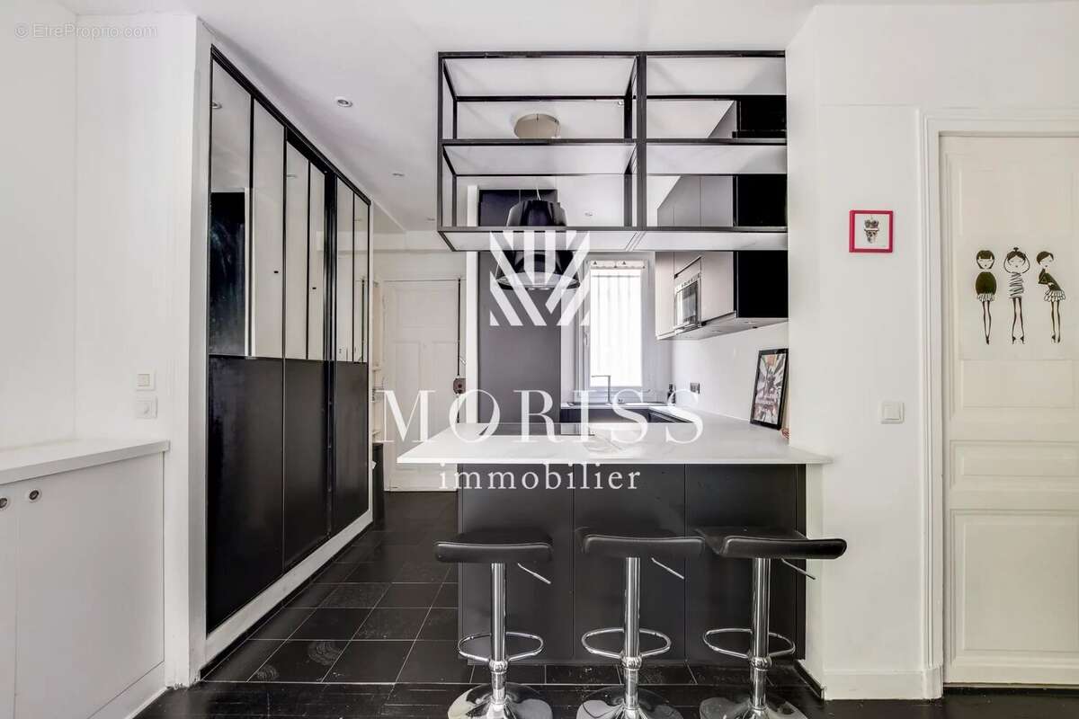 Appartement à PARIS-17E