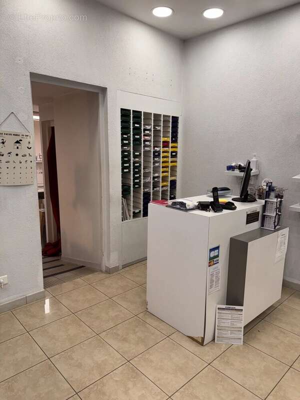 Commerce à L&#039;ISLE-JOURDAIN