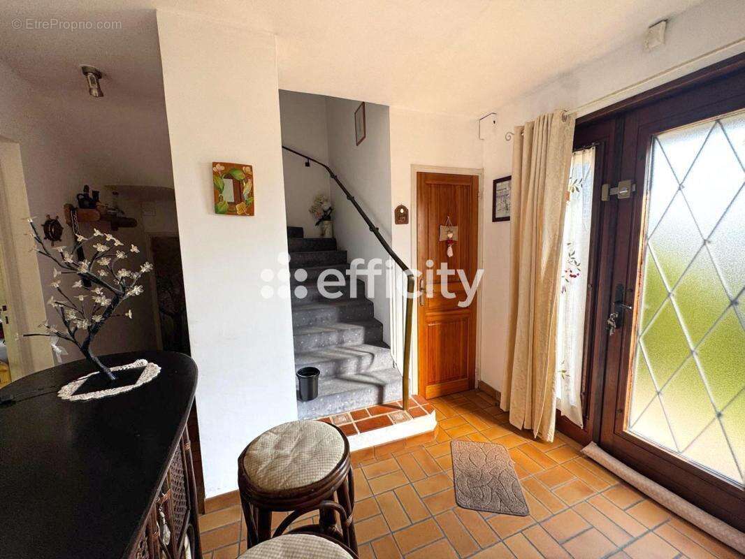 Maison à VENDEVILLE