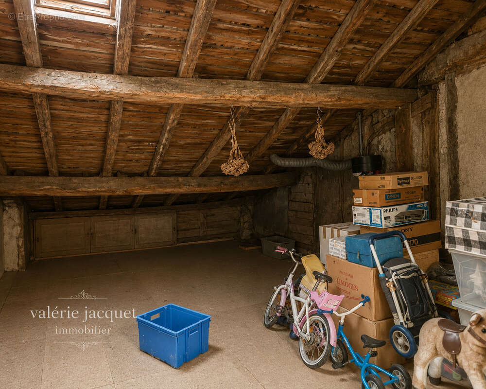 Maison bourgeoise de caractère avec jardin et cave voûtée   Centre de Coutras - photo 23