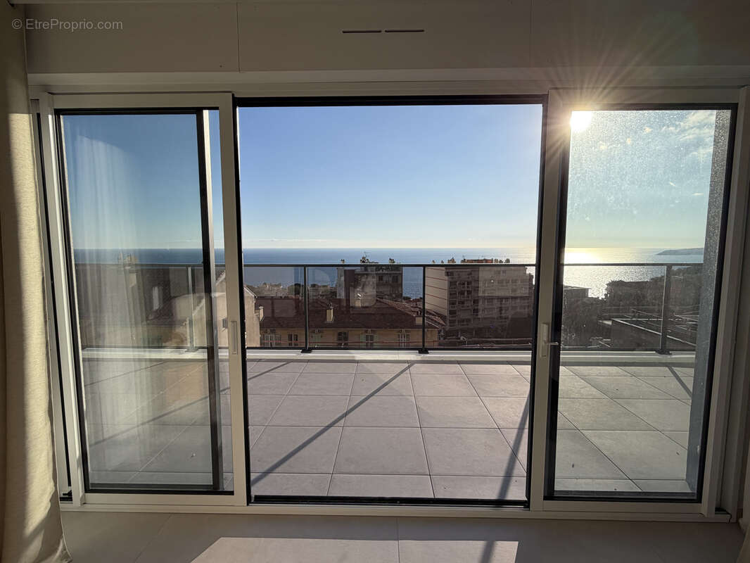 Appartement à CAP-D'AIL