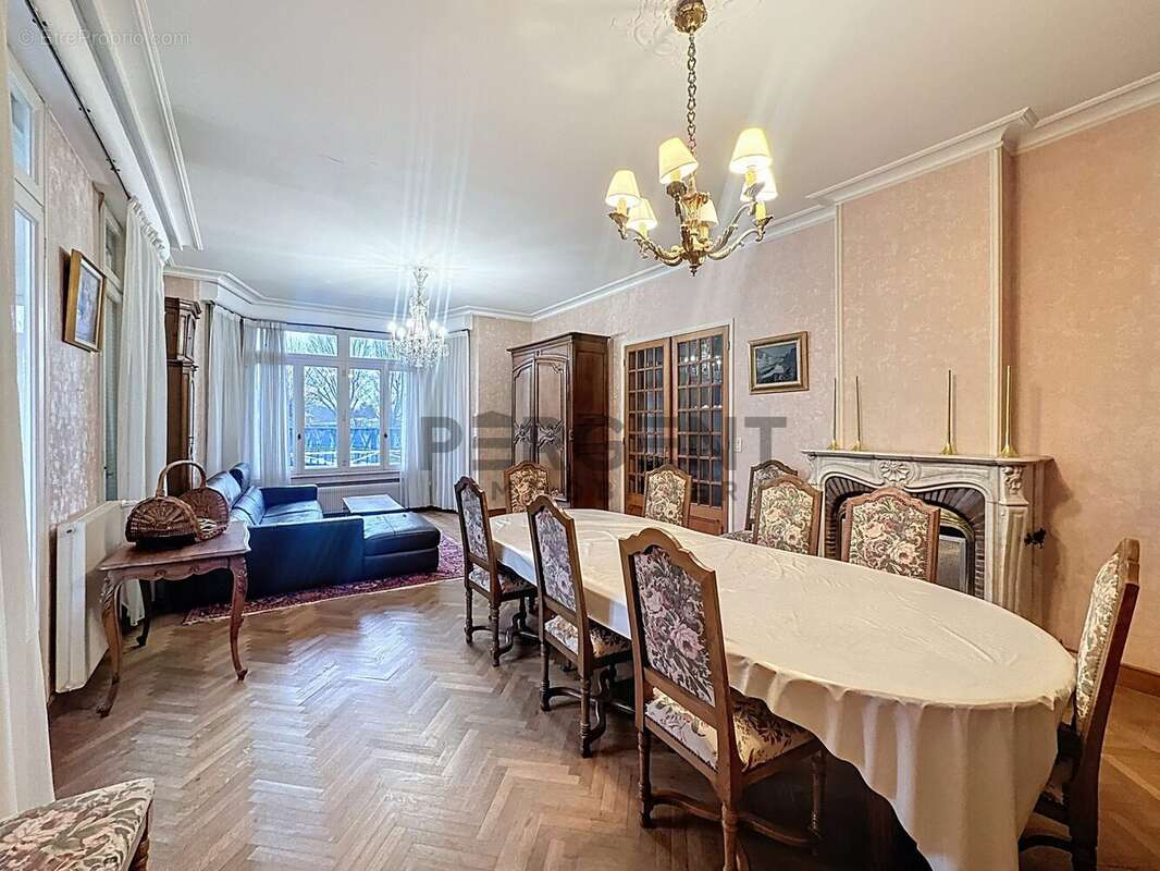 Maison à CHARLEVILLE-MEZIERES