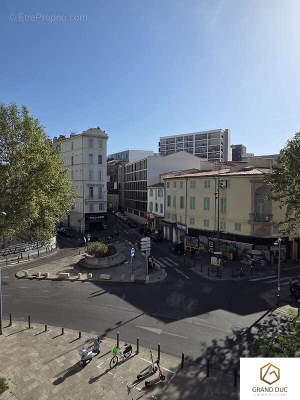 Appartement à MARSEILLE-3E