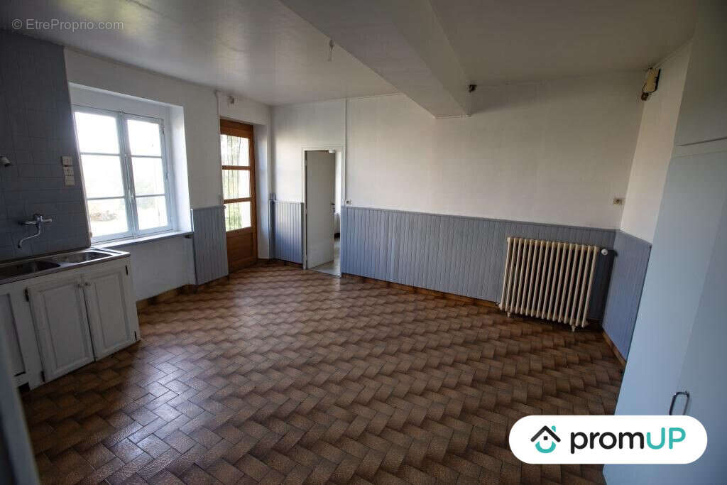 Maison à EGUILLY