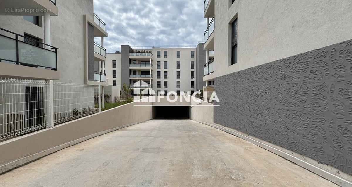 Parking à HYERES
