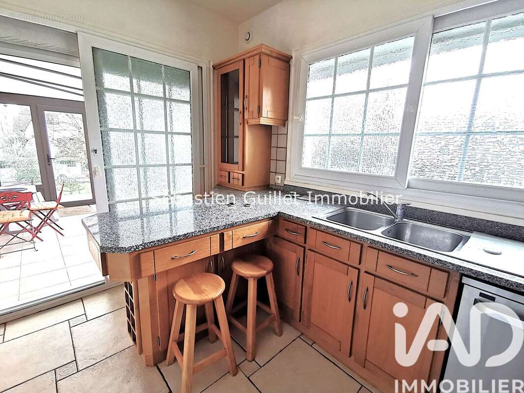 Photo 5 - Maison à BURES-SUR-YVETTE