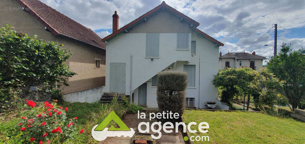 Maison à MONTLUCON