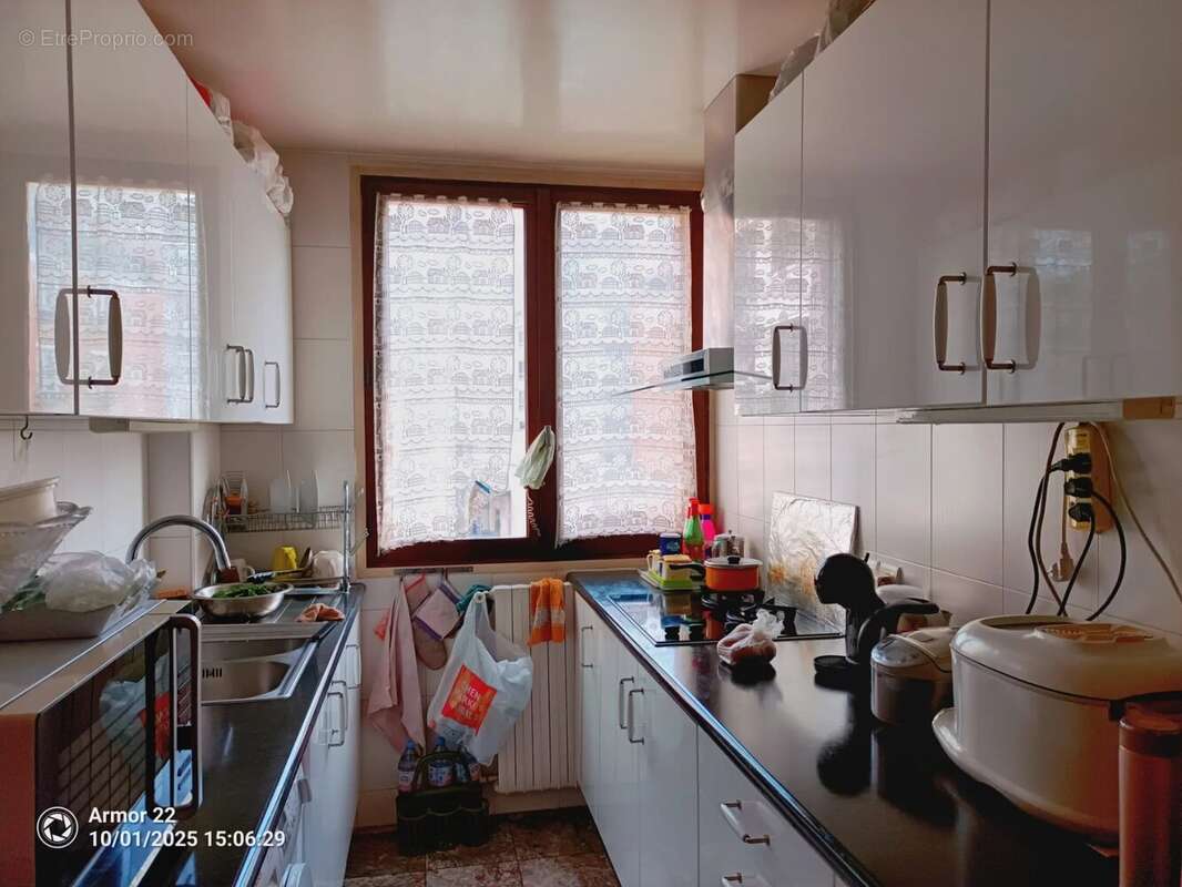 Appartement à CHARENTON-LE-PONT