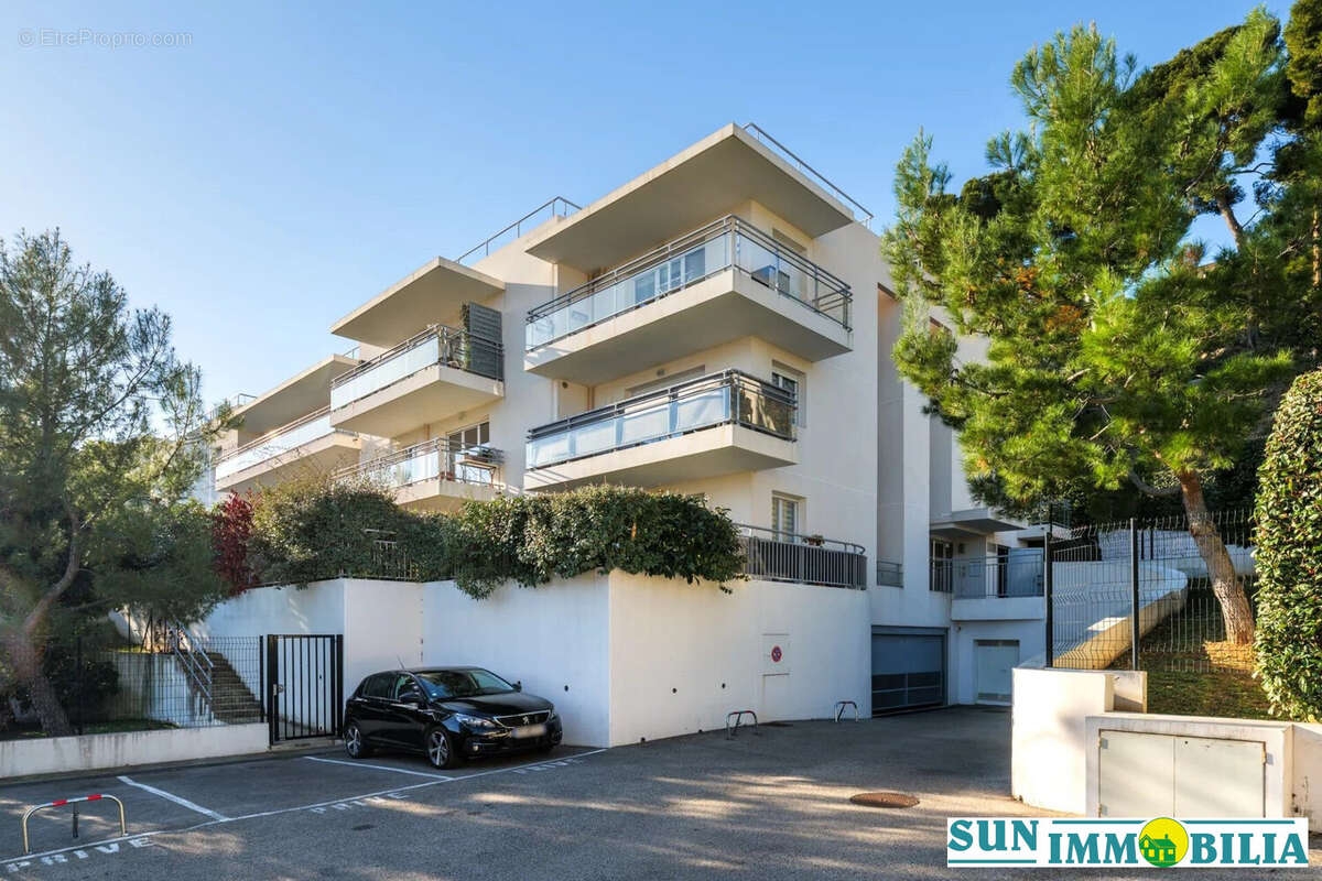 Appartement à SAINT-LAURENT-DU-VAR