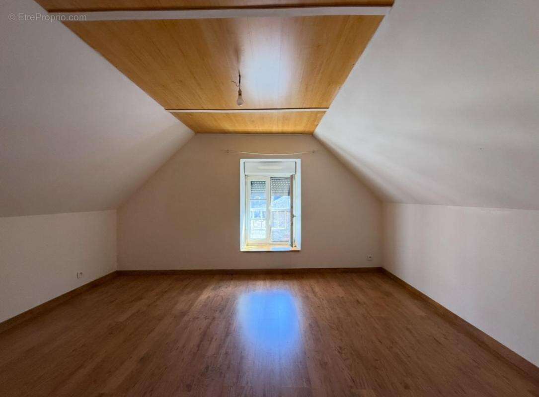 Maison à MALESTROIT