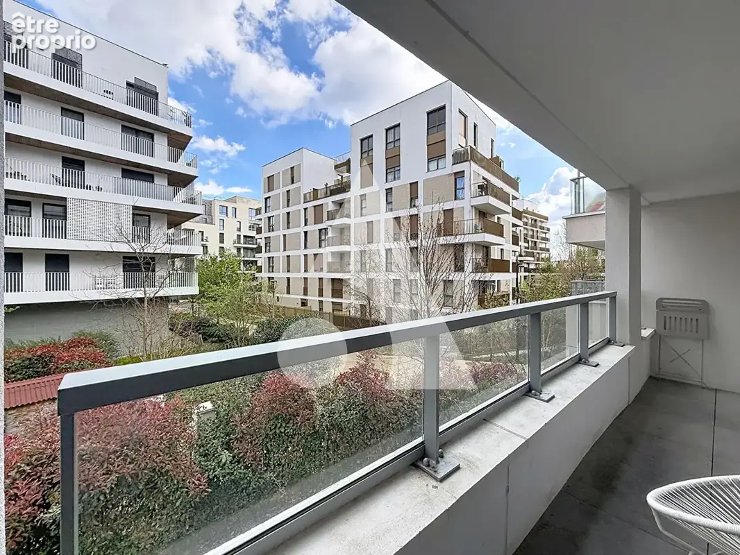 Appartement Rueil Malmaison 3 pièce(s) 64 m2 - photo 2