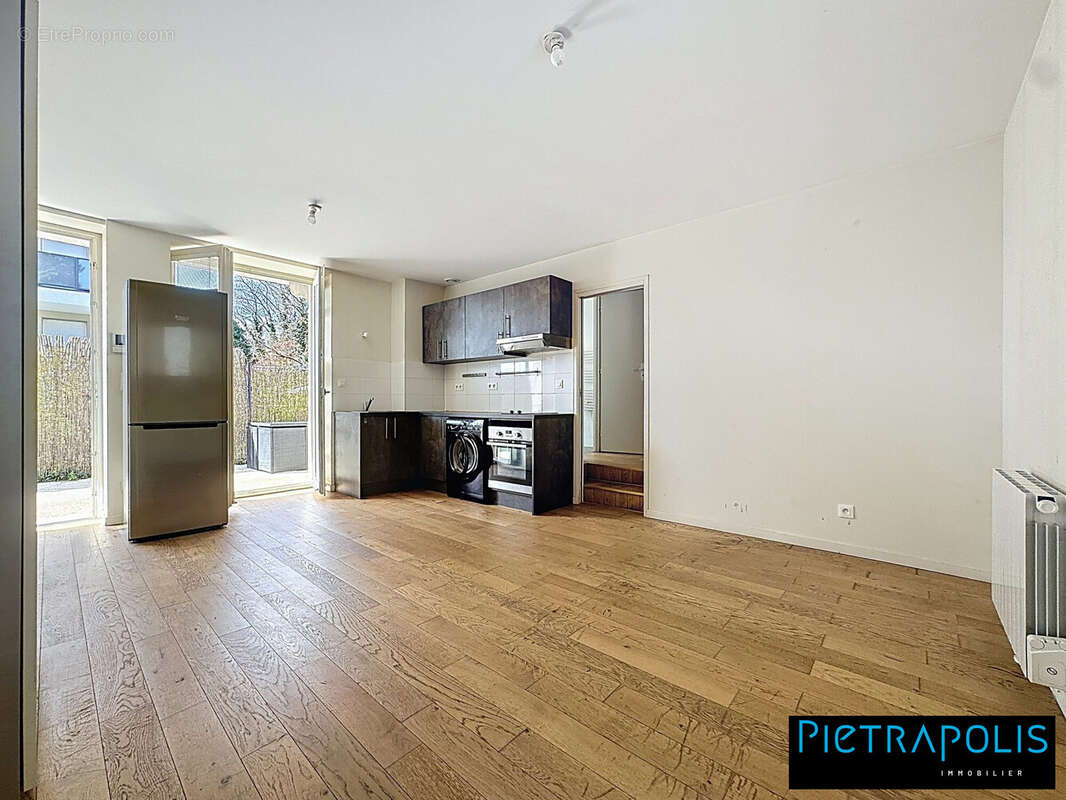 Appartement 38 m² à Ecully  - photo 7