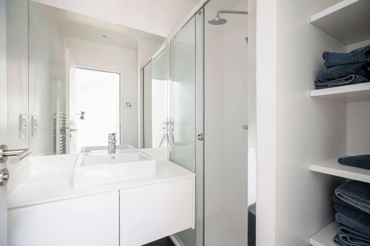 Immeuble de 135m2 situe au port de la floride avec vue magnifique - photo 12