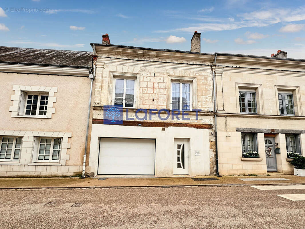 Maison à CHEILLE