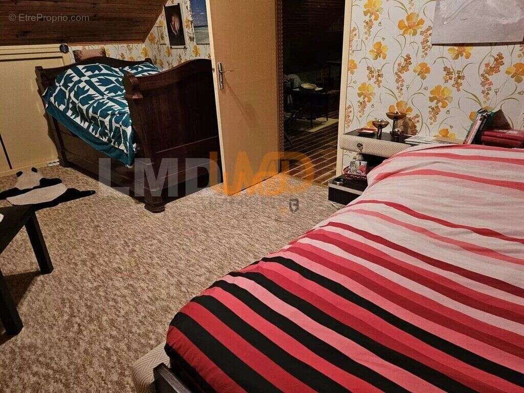 Maison à SAINT-MARTIN-DE-VALAMAS