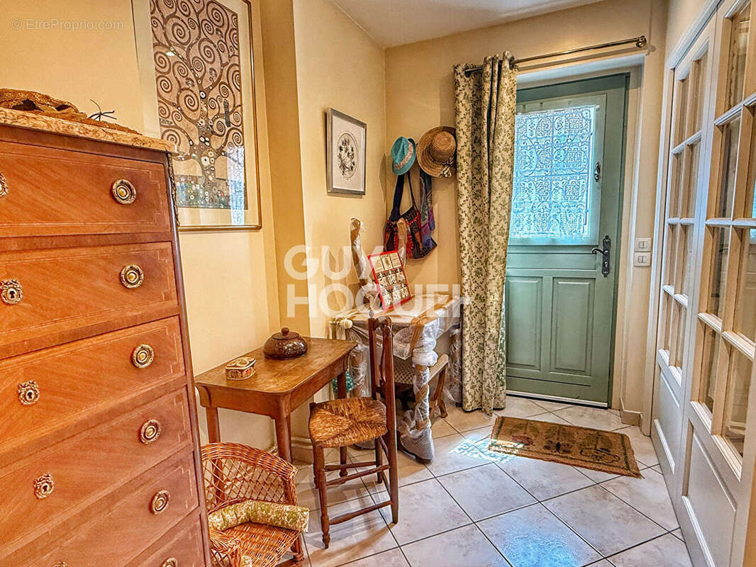 Appartement à VERSAILLES